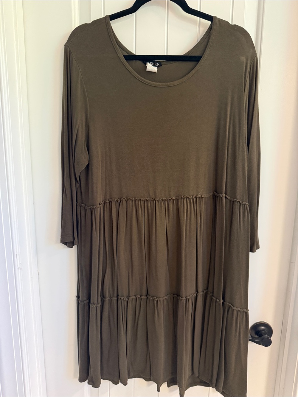 Hemish Women’s Olive Tiered Midi Dress - Soft Knit